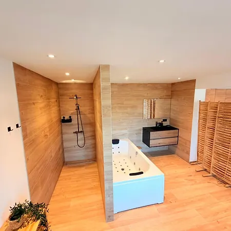 Le Loft Des Cretes 招待所 迪南