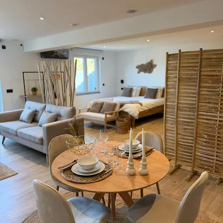 Le Loft Des Cretes 4* 迪南